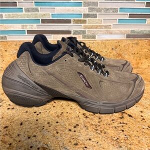 Givenchy Men's Dark Brown Textured Mesh leather low top sneakers with box